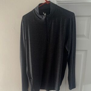 Vuori Men's Gray Quarter-Zip Sweatshirt